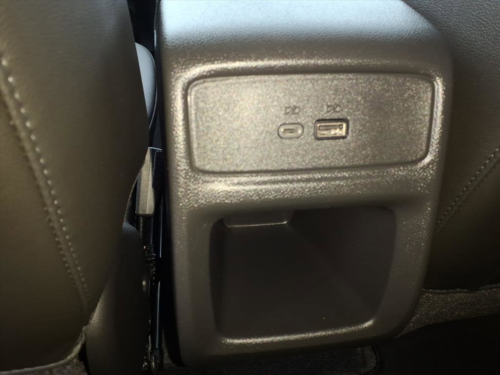Used 2024 Chevrolet Trax LT w/ Driver Confidence Package FWD image 9
