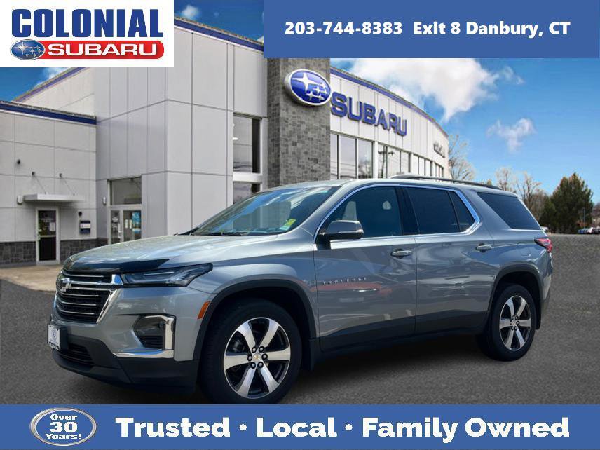 Used 2023 Chevrolet Traverse LT w/ LT Premium Package AWD/4WD image 1