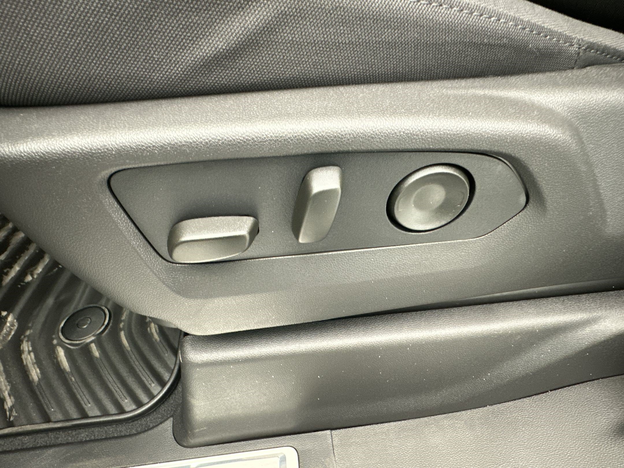 New 2026 Chevrolet Silverado 1500 LT AWD/4WD image 13