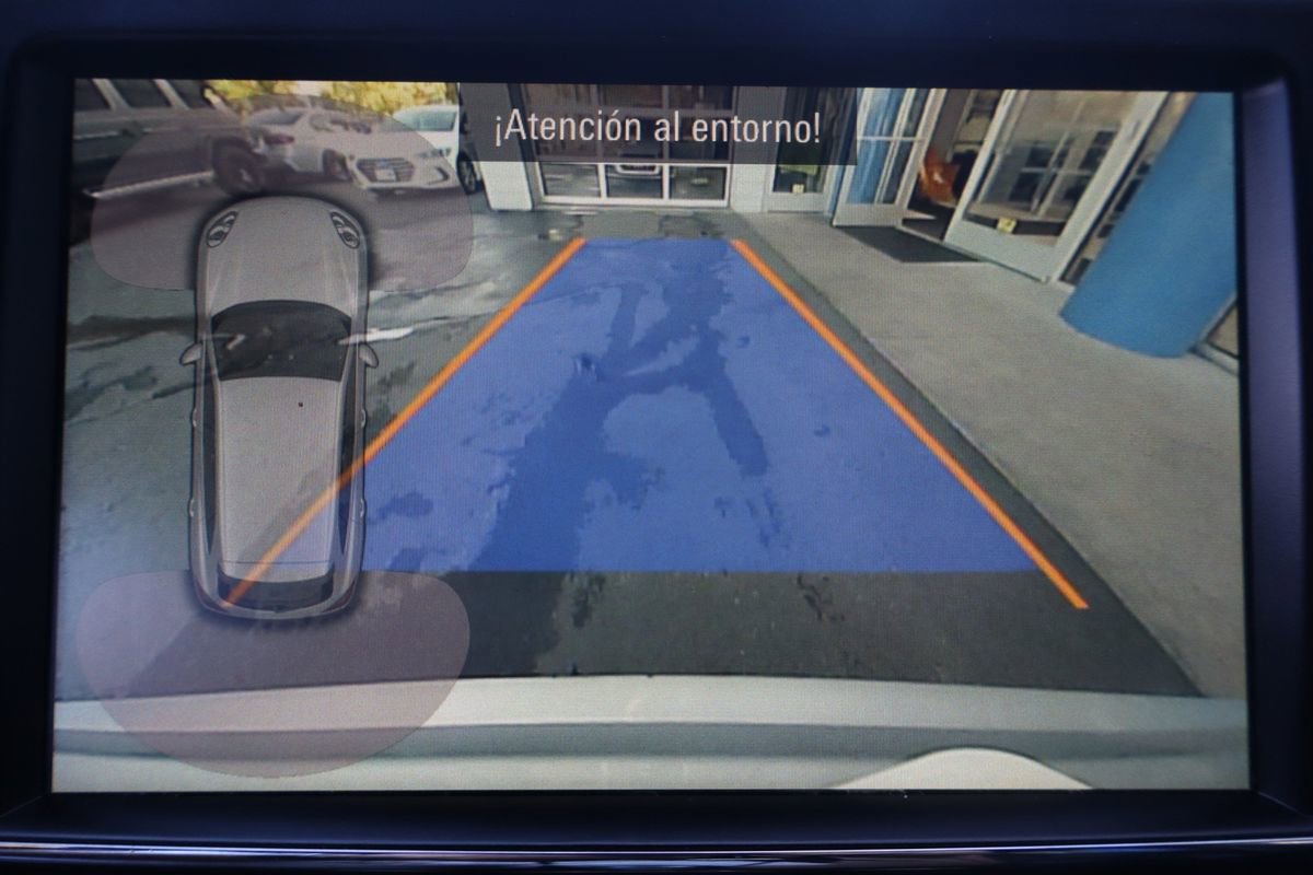 Used 2016 Porsche Cayenne image 20