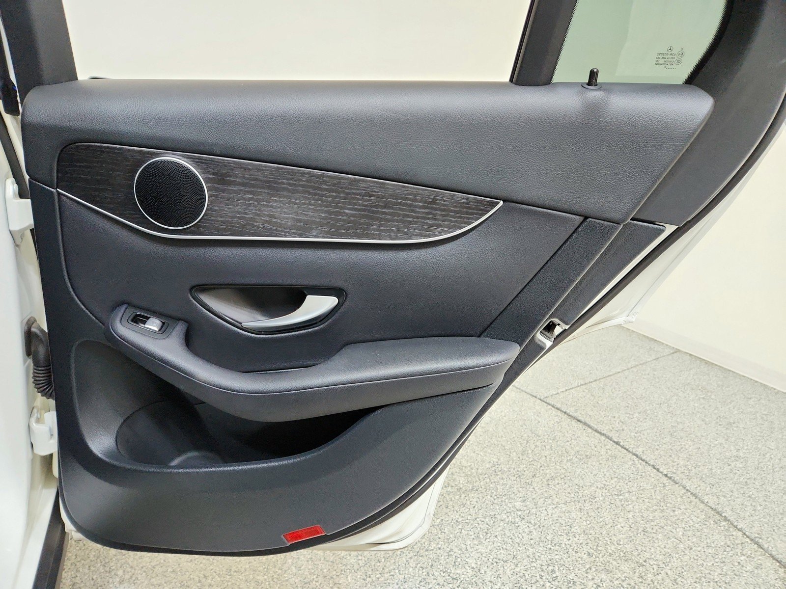 Used 2021 Mercedes-Benz GLC 300 GLC 300 image 28