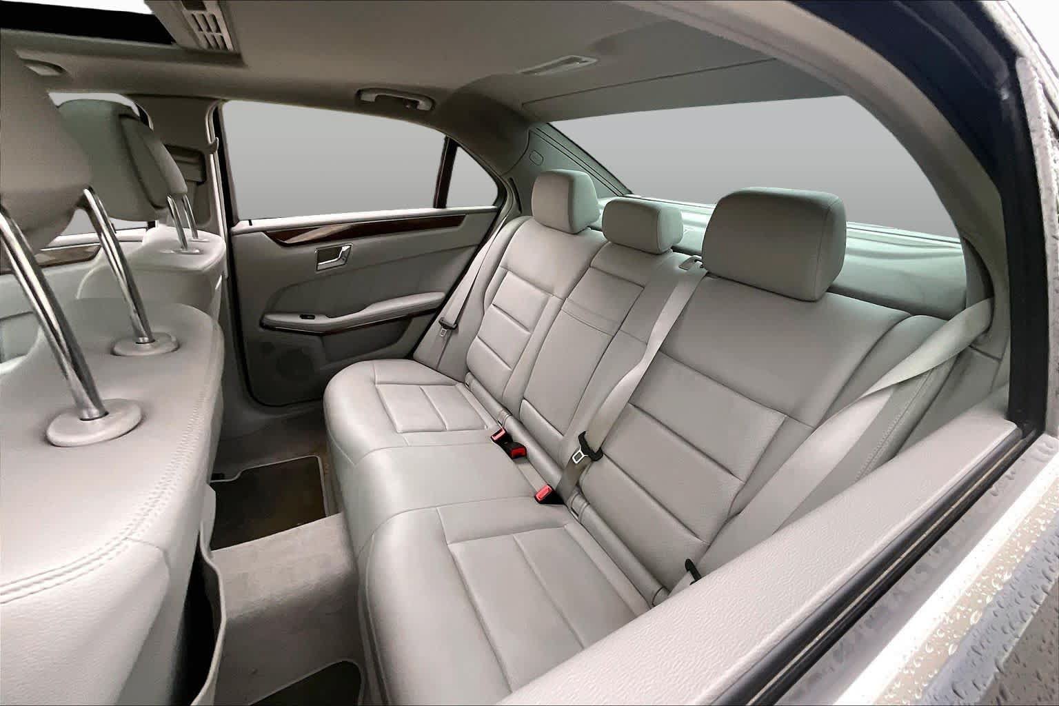 Used 2011 Mercedes-Benz E 350 Sedan image 20