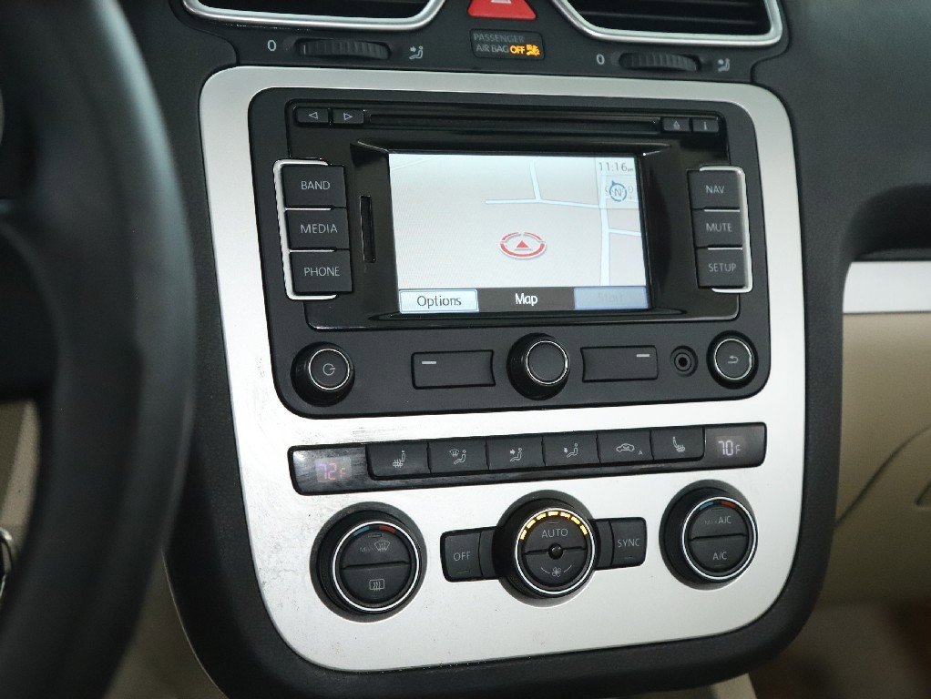 Used 2016 Volkswagen Eos Komfort image 36