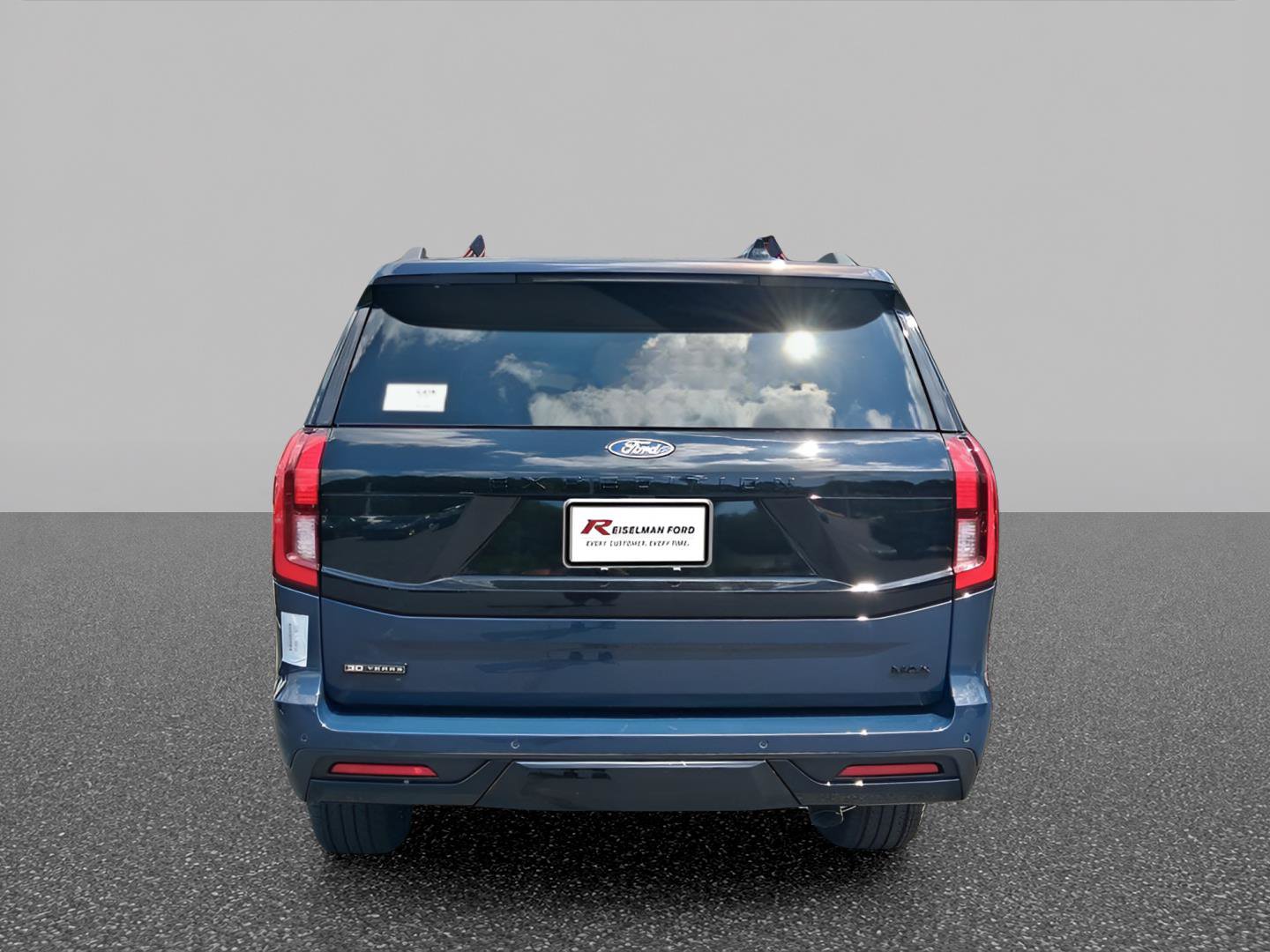 New 2027 Ford Expedition Max Platinum AWD/4WD image 4