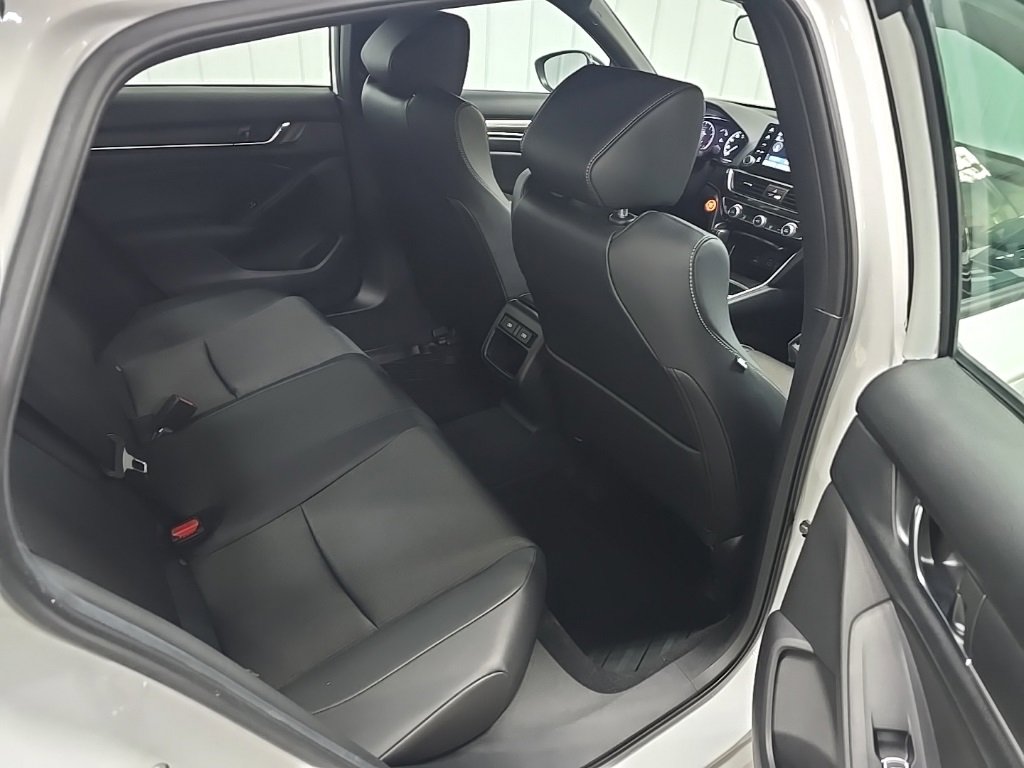 Used 2022 Honda Accord Sport image 17