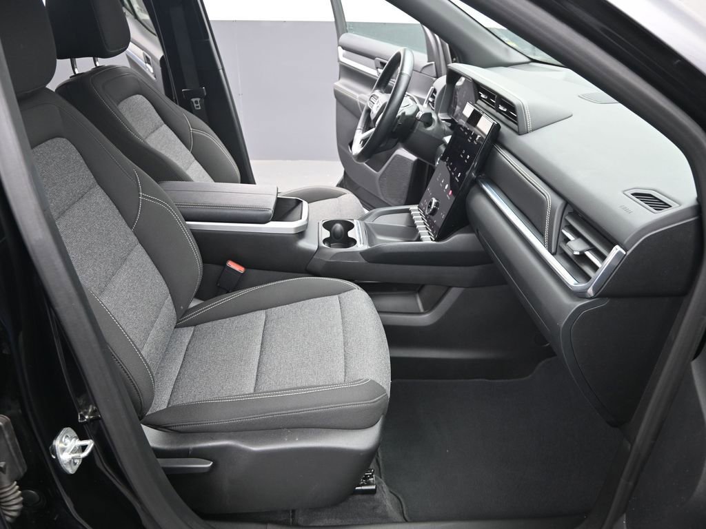 Used 2025 GMC Terrain Elevation AWD/4WD image 23