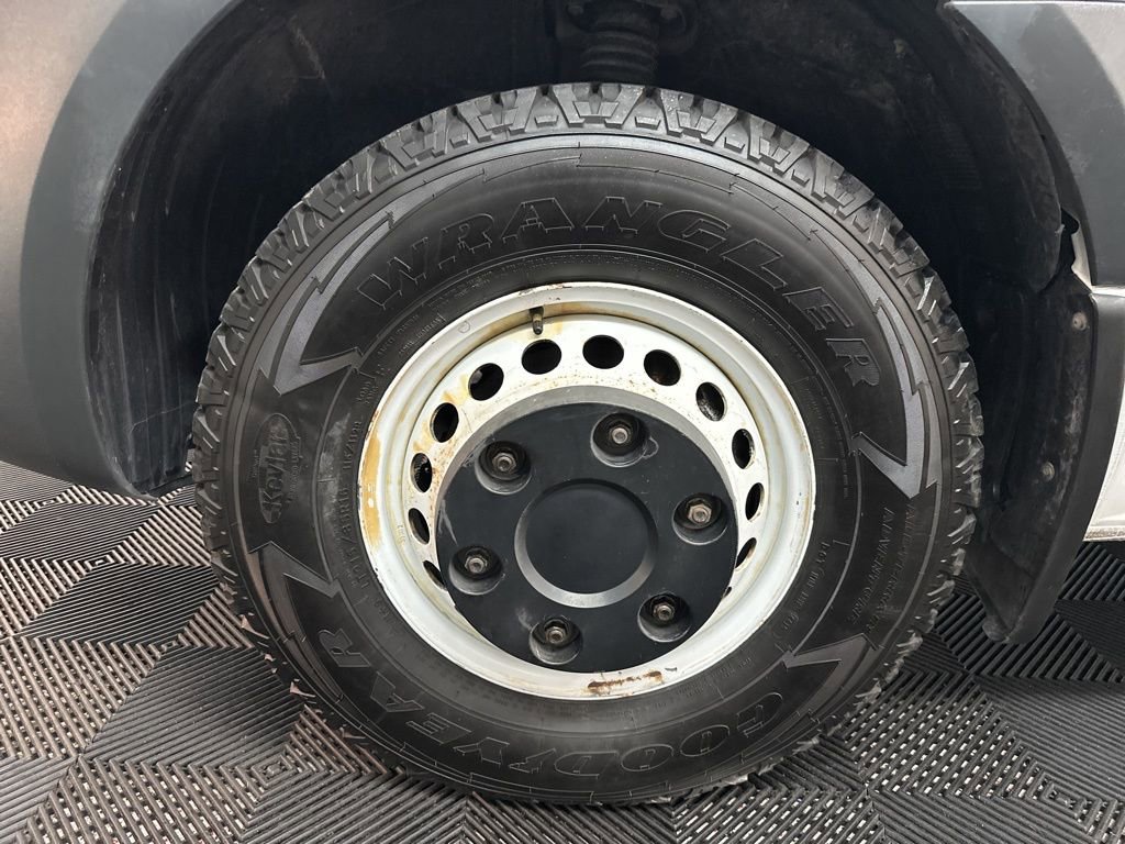 Used 2019 Freightliner Sprinter 144 image 32