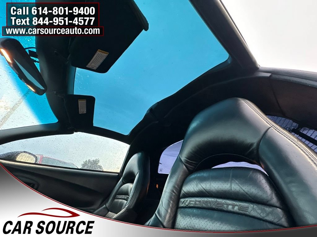 Used 1997 Chevrolet Corvette Coupe w/ Memory Pkg RWD image 18