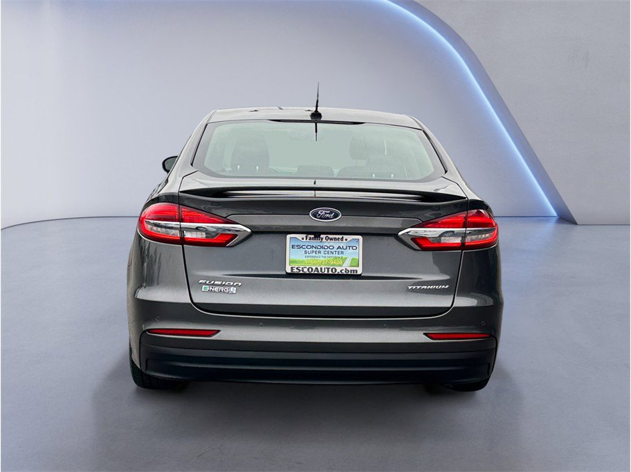 Used 2019 Ford Fusion Energi Titanium FWD image 5