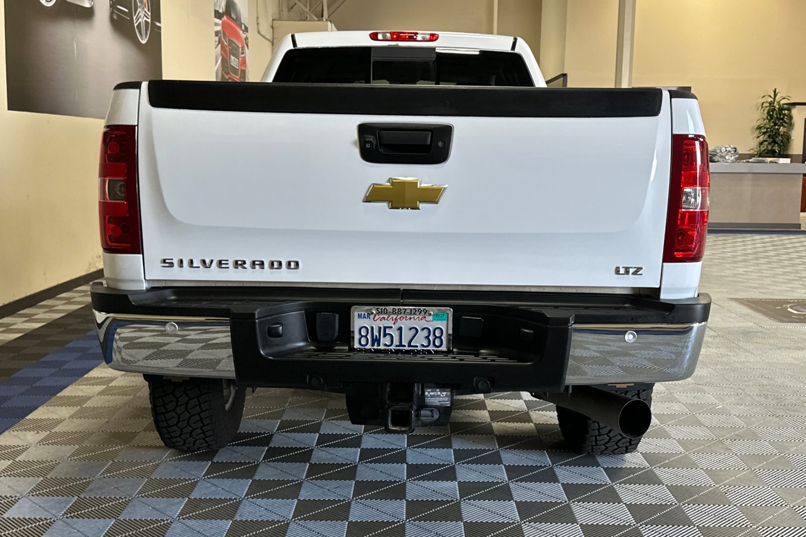 Used 2014 Chevrolet Silverado 3500 LTZ w/ LTZ Plus Package AWD/4WD image 5