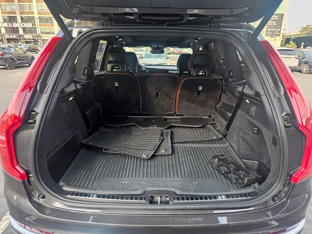 Certified 2024 Volvo XC90 B6 Ultimate AWD/4WD image 7