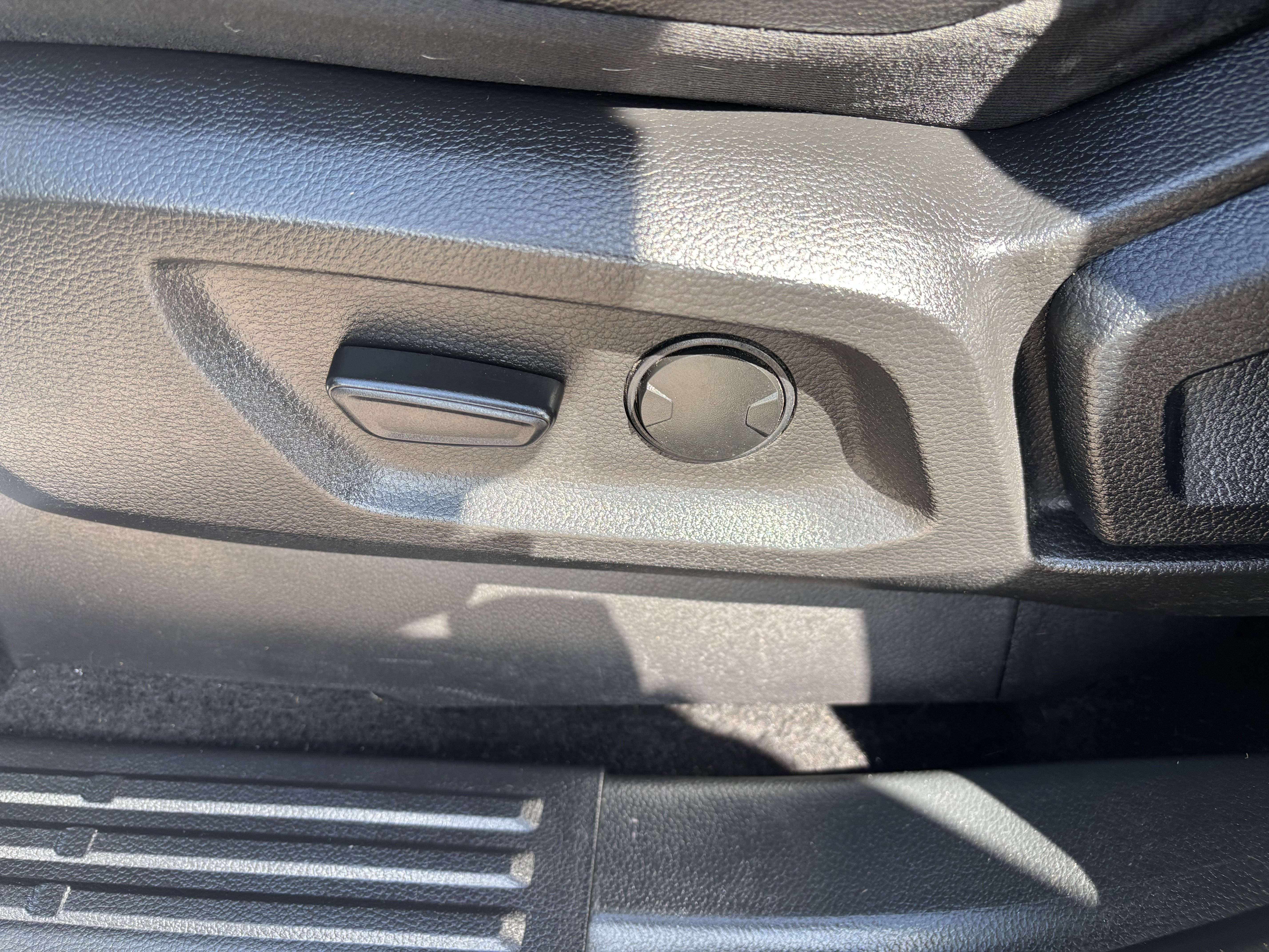 Certified 2023 Ford Ranger Lariat w/ Equipment Group 501A High image 13