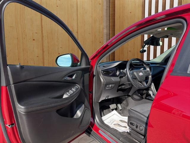 Used 2021 Buick Encore GX Preferred w/ Cold Weather Comfort Package FWD image 19