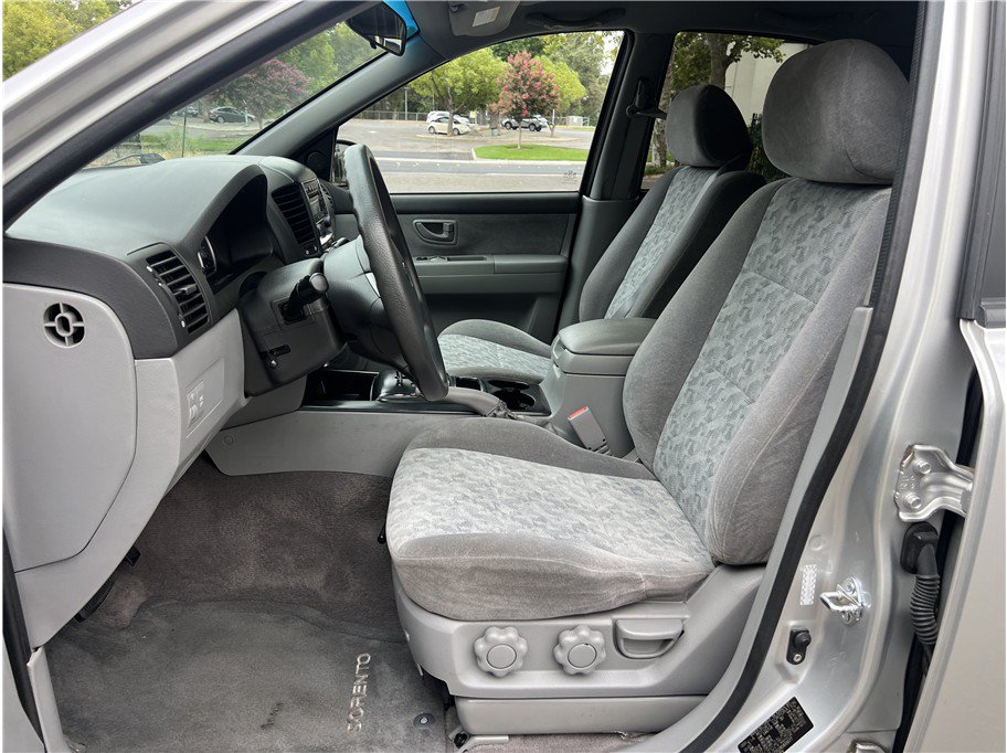 Used 2008 Kia Sorento 2WD image 15