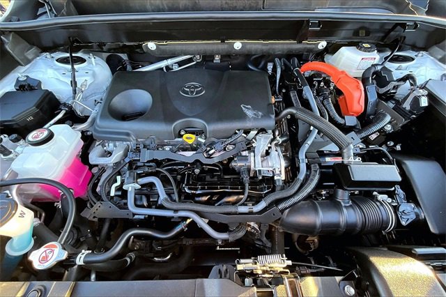 Used 2022 Toyota Venza XLE image 7
