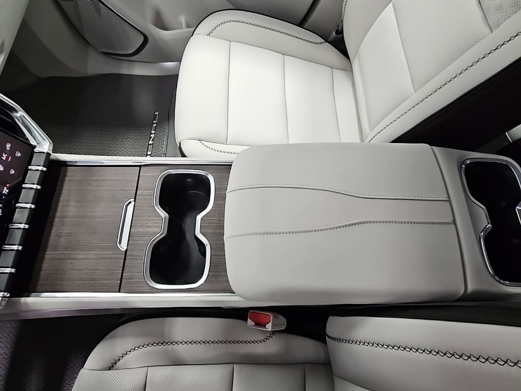 New 2026 GMC Acadia Denali w/ Super Cruise Package FWD image 21