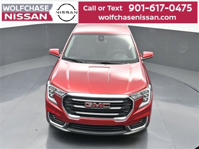 Used 2023 GMC Terrain SLE image 29