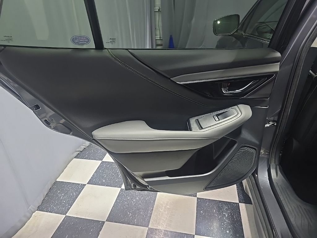 Used 2021 Subaru Outback Onyx Edition XT AWD/4WD image 13