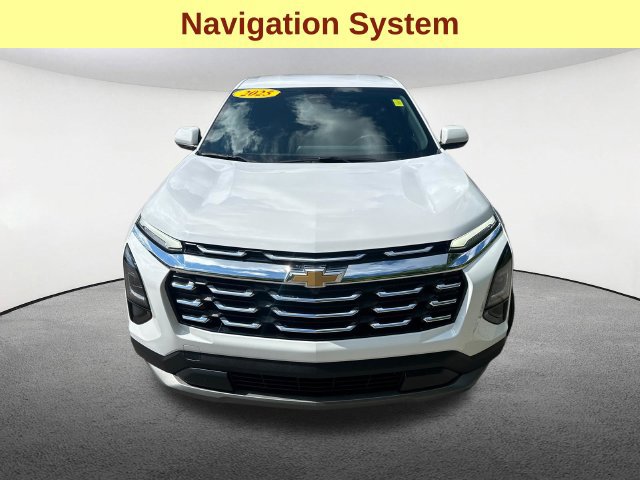 Used 2025 Chevrolet Equinox LT AWD/4WD image 4