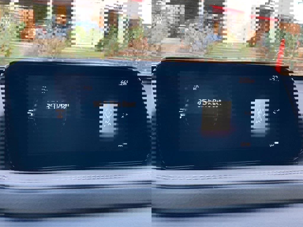 Used 2025 MAZDA CX-30 AWD 2.5 S w/ Select Sport Pkg image 18