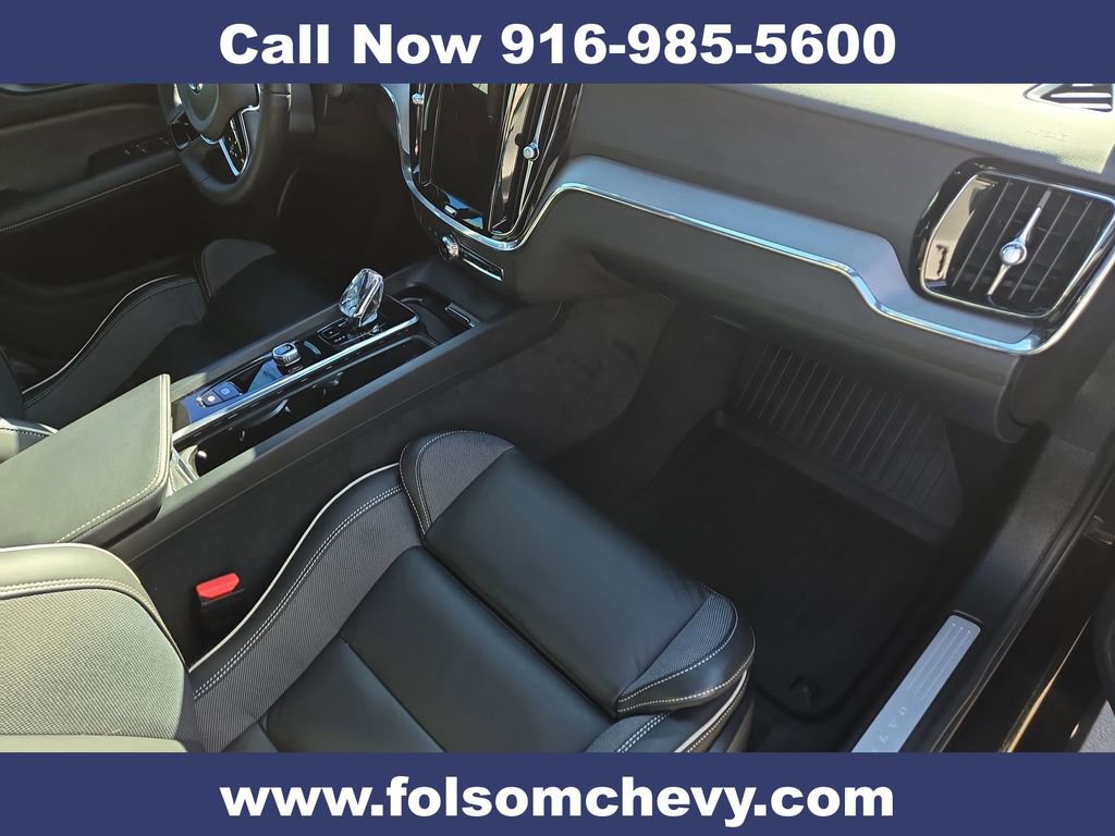 Used 2024 Volvo S60 B5 Plus w/ Climate Package image 32