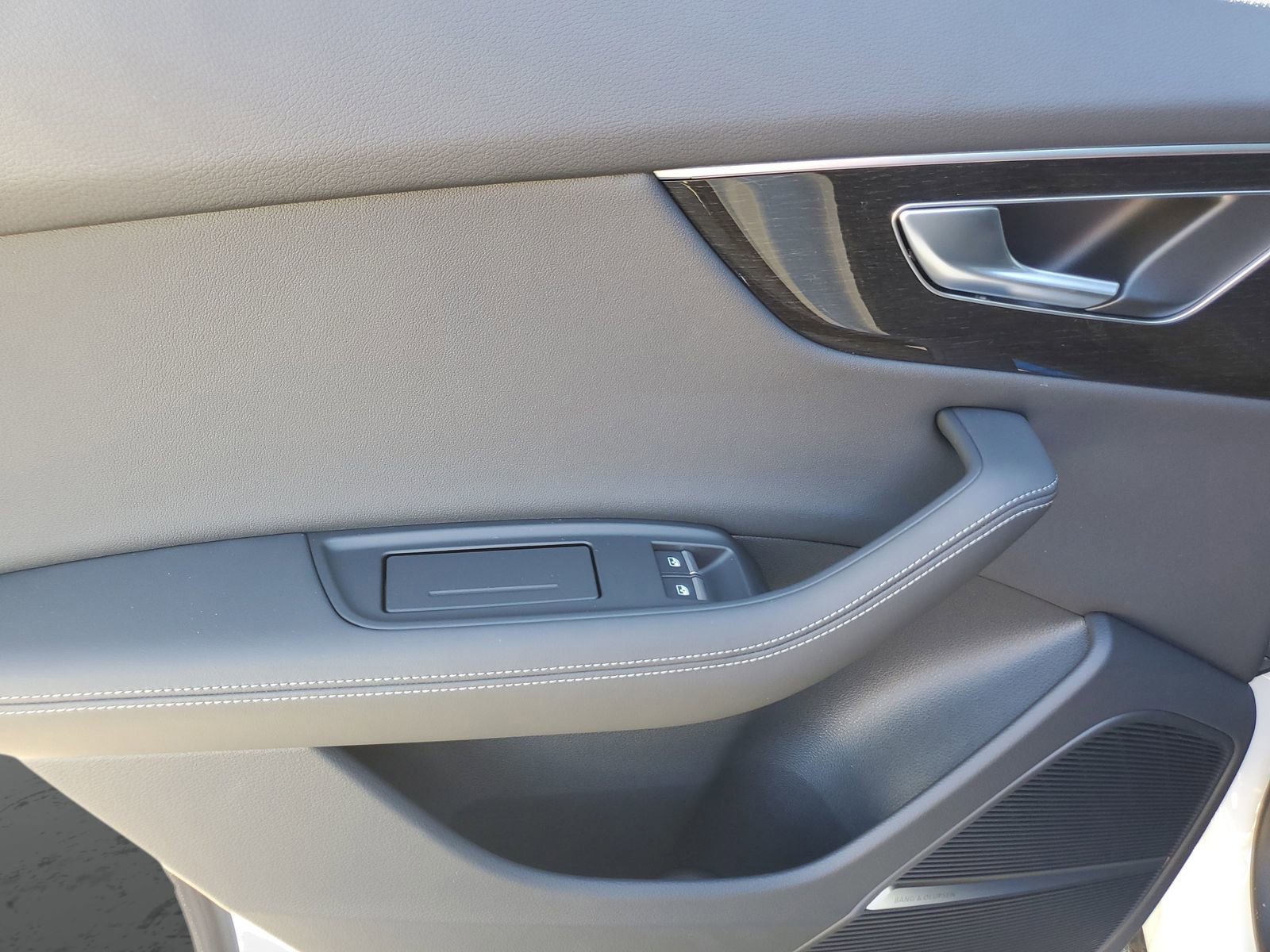 New 2026 Audi Q8 Premium Plus image 16