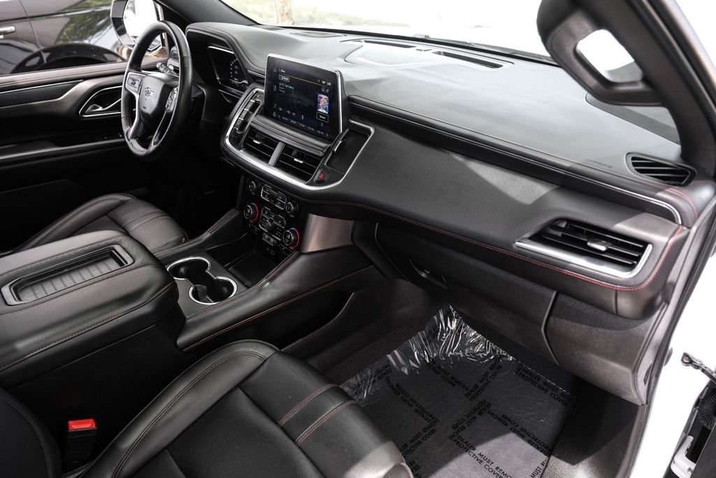 Used 2022 Chevrolet Suburban RST w/ Luxury Package RWD image 10