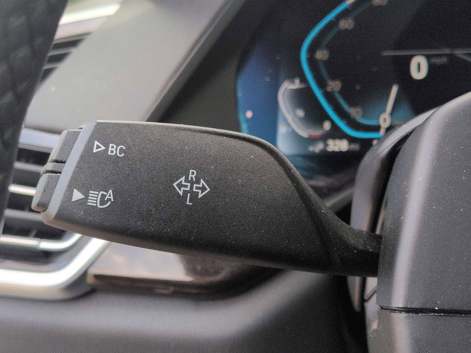 Used 2021 BMW X5 xDrive45e w/ M Sport Package AWD/4WD image 29