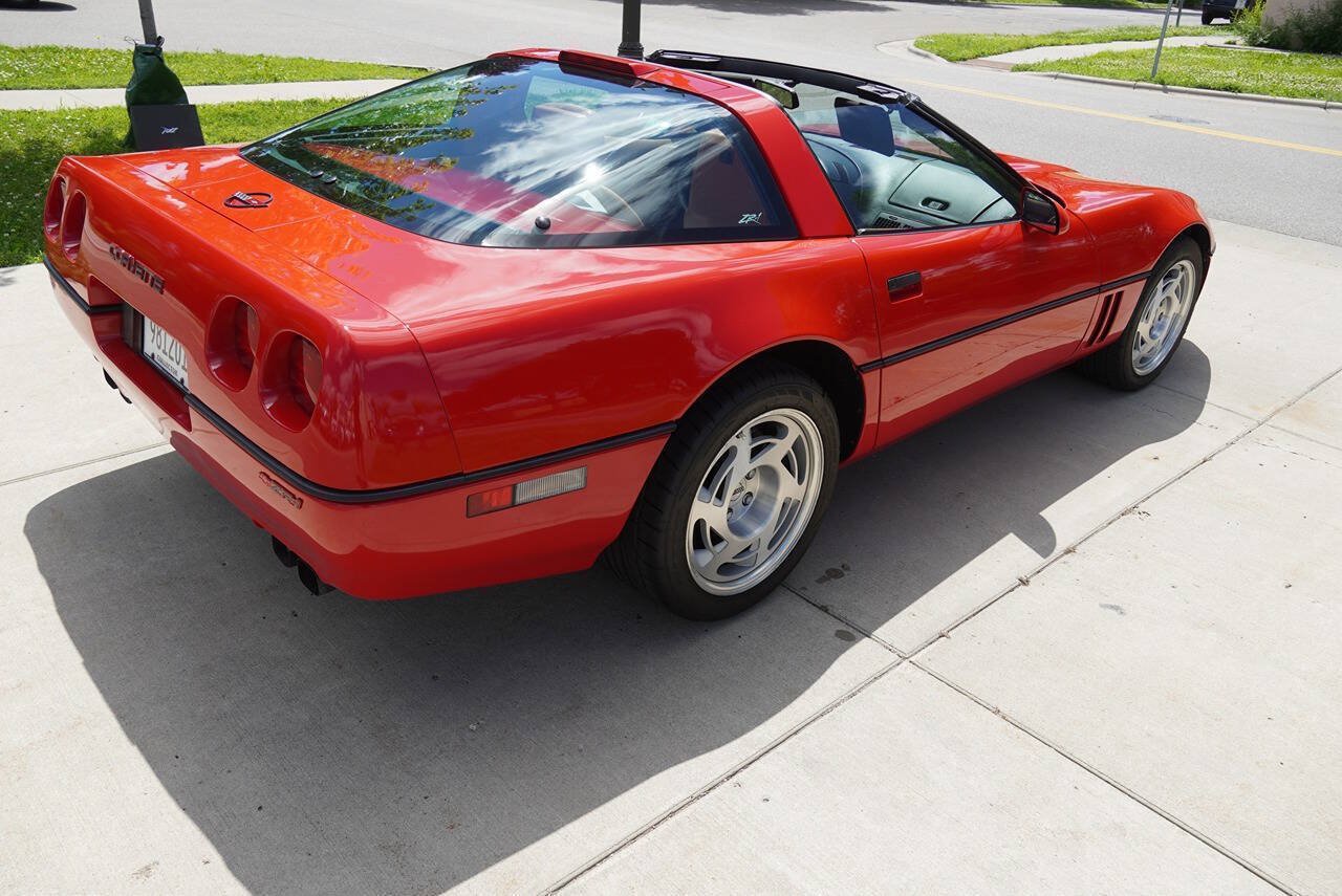 Used 1990 Chevrolet Corvette ZR-1 RWD image 17