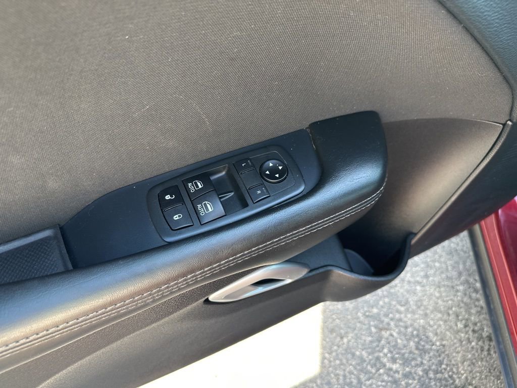 Used 2020 Dodge Challenger SXT image 11