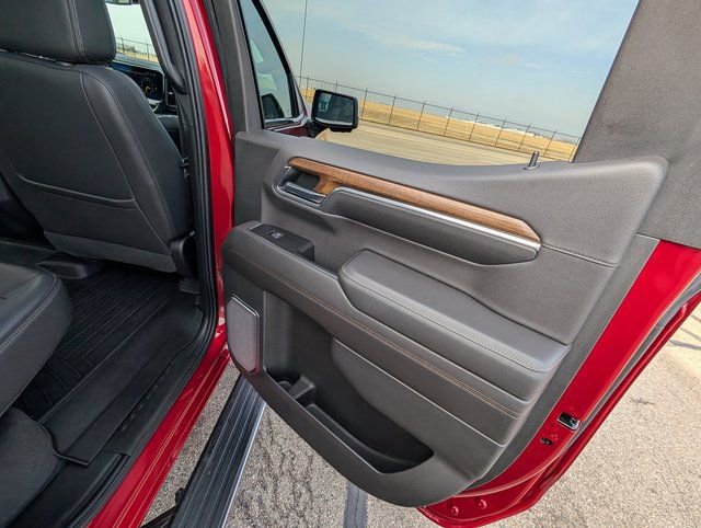 Certified 2022 Chevrolet Silverado 1500 High Country w/ Z71 Off-Road Package image 7