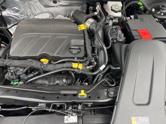 Used 2025 Chevrolet Trax RS w/ Sunroof Package image 28