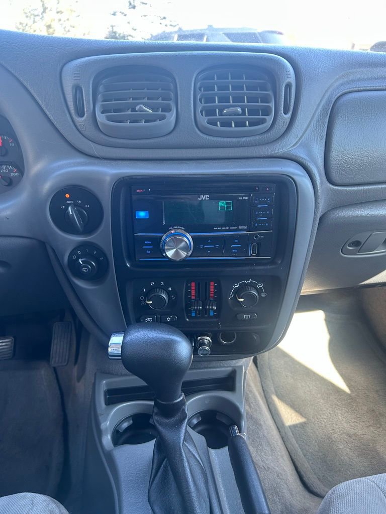 Used 2005 Chevrolet TrailBlazer LS w/ LS Preferred Equipment Group image 18