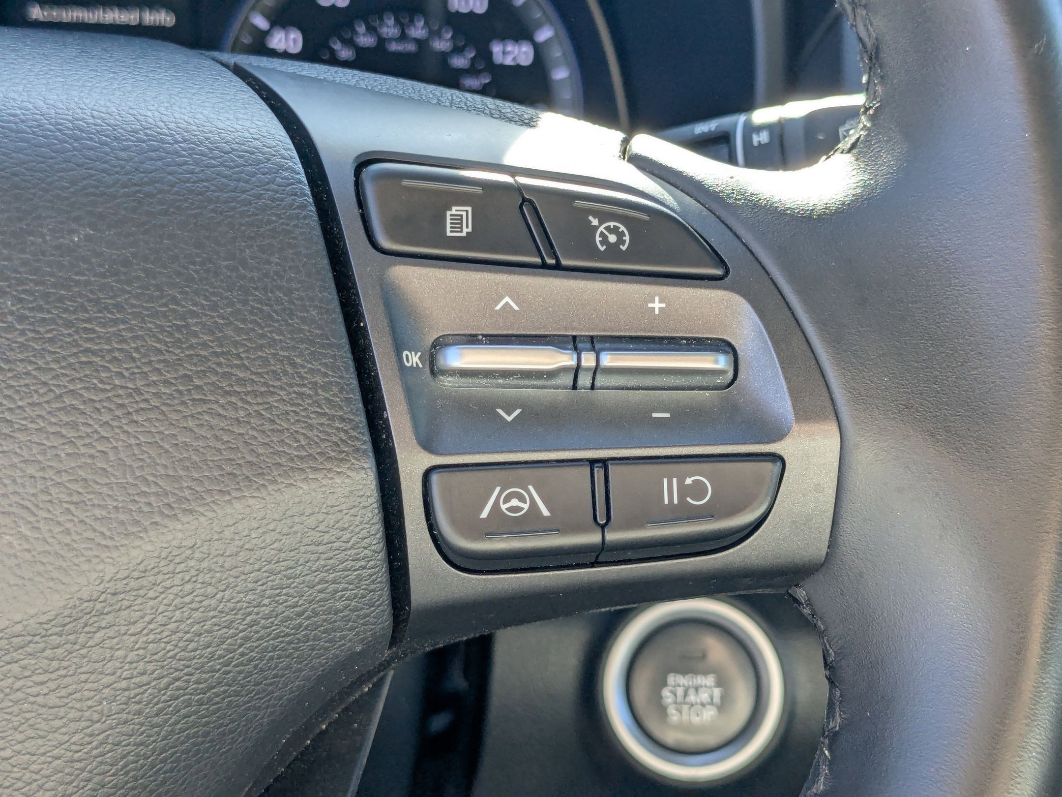 Certified 2022 Hyundai Kona SEL w/ Convenience Package image 20