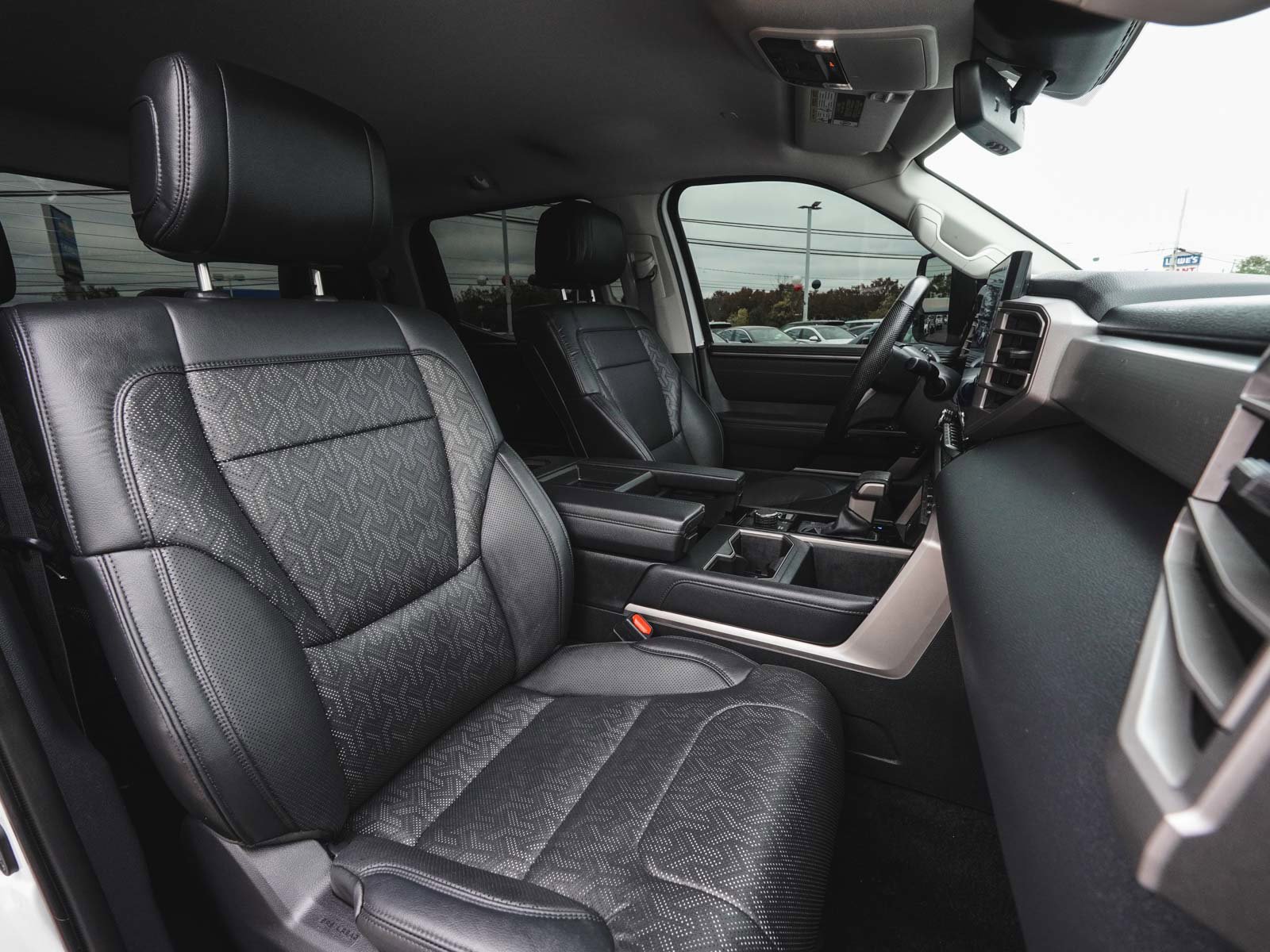 Used 2024 Toyota Tundra Limited image 42