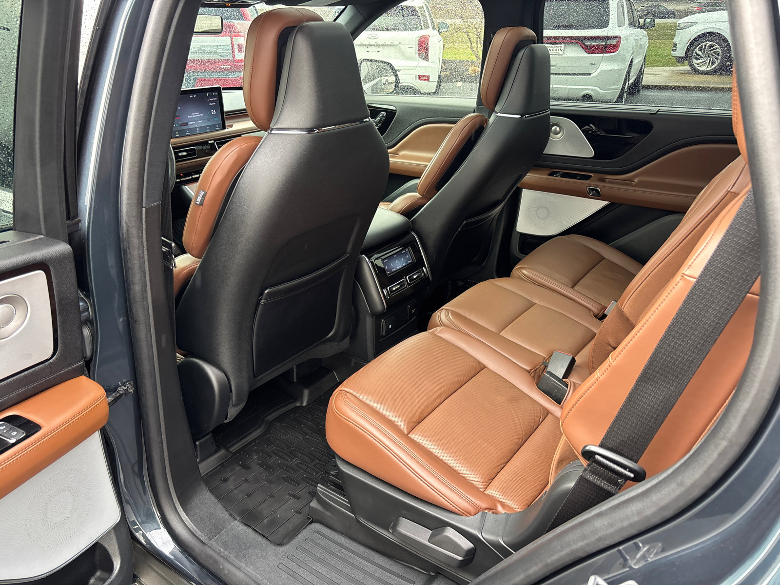 Certified 2023 Lincoln Aviator Reserve w/ Equipment Group 201A image 27