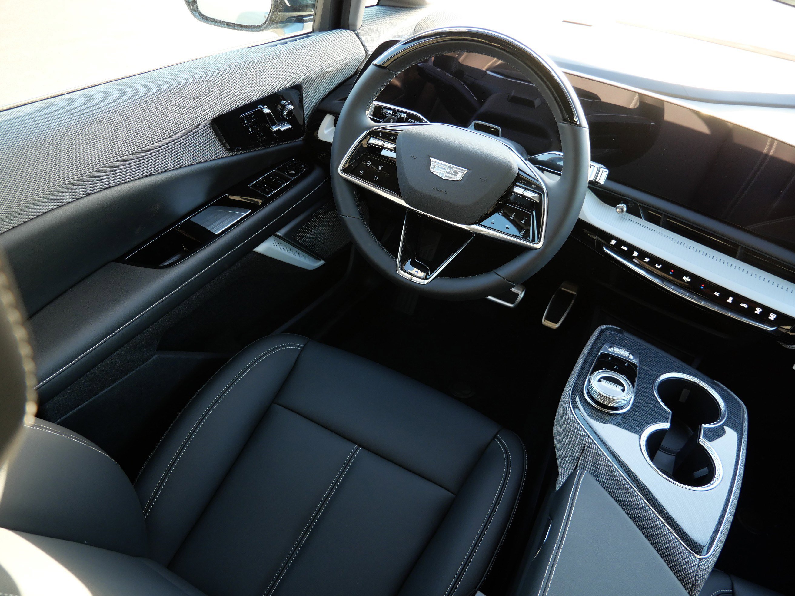 New 2026 Cadillac Optiq Sport 1 AWD/4WD image 7