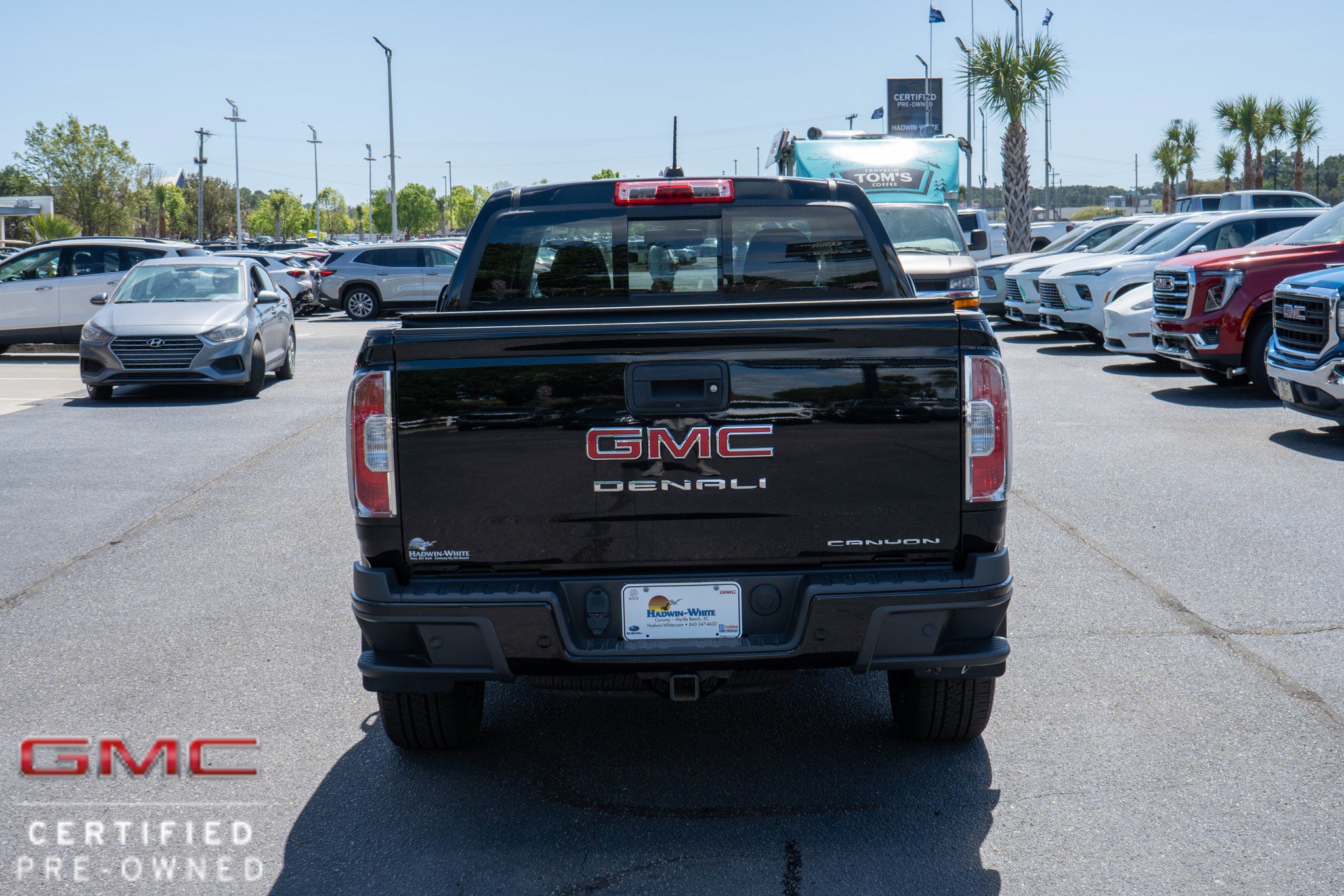 Used 2021 GMC Canyon Denali image 4