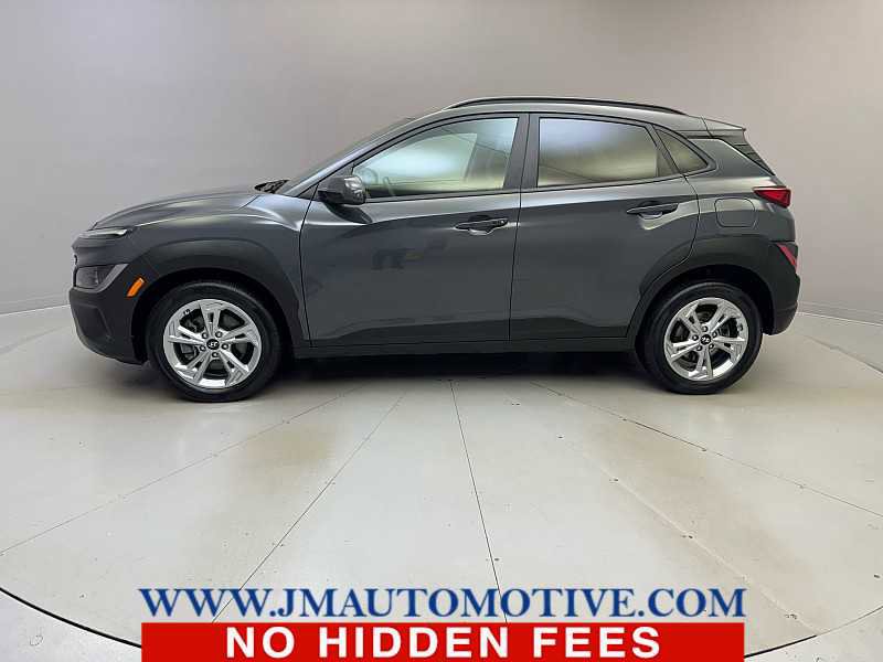 Used 2023 Hyundai Kona SEL image 2