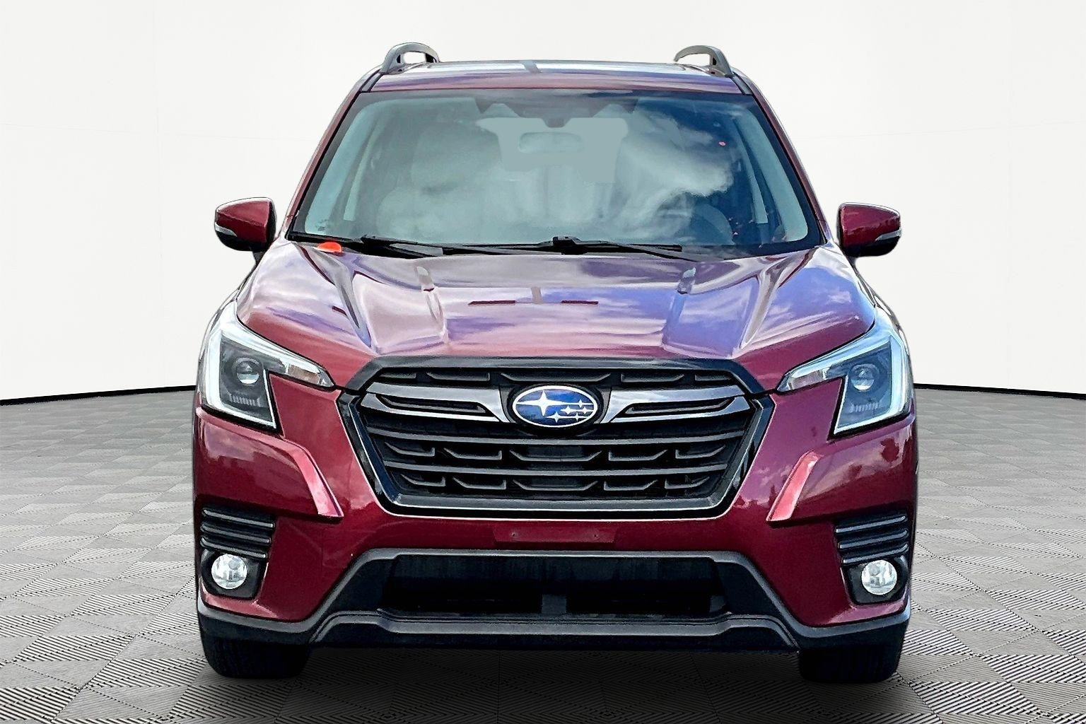 Used 2022 Subaru Forester Limited AWD/4WD image 2