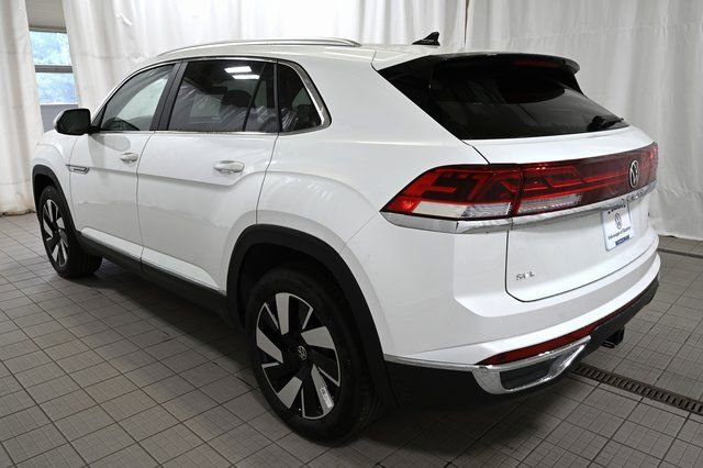 New 2025 Volkswagen Atlas Cross Sport SEL image 11