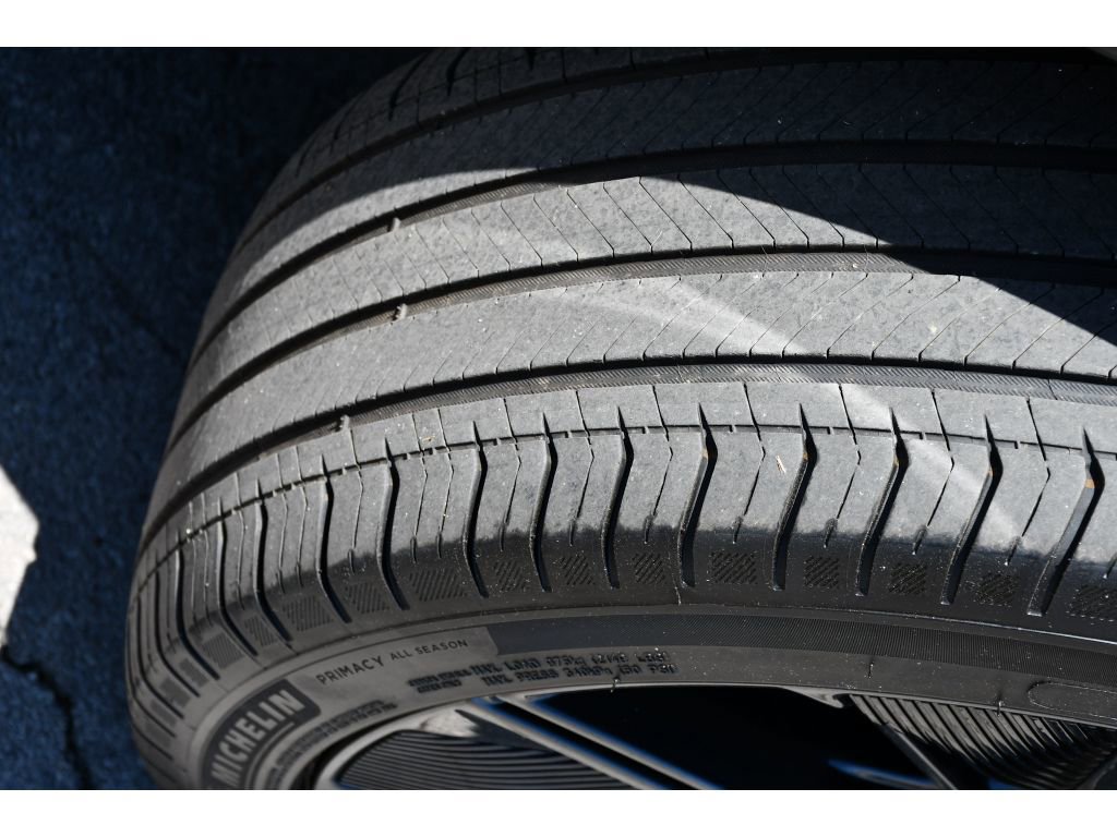Certified 2024 Cadillac Lyriq Sport AWD/4WD image 12
