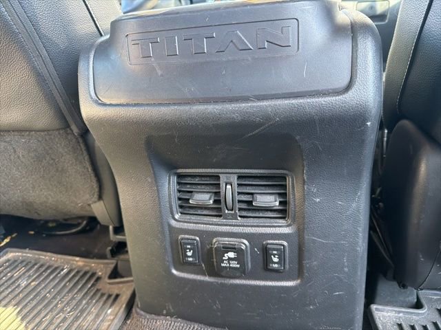 Used 2017 Nissan Titan PRO-4X w/ Pro-4x Convenience Package image 13