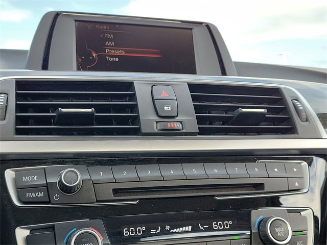 Used 2017 BMW 320i Sedan image 17