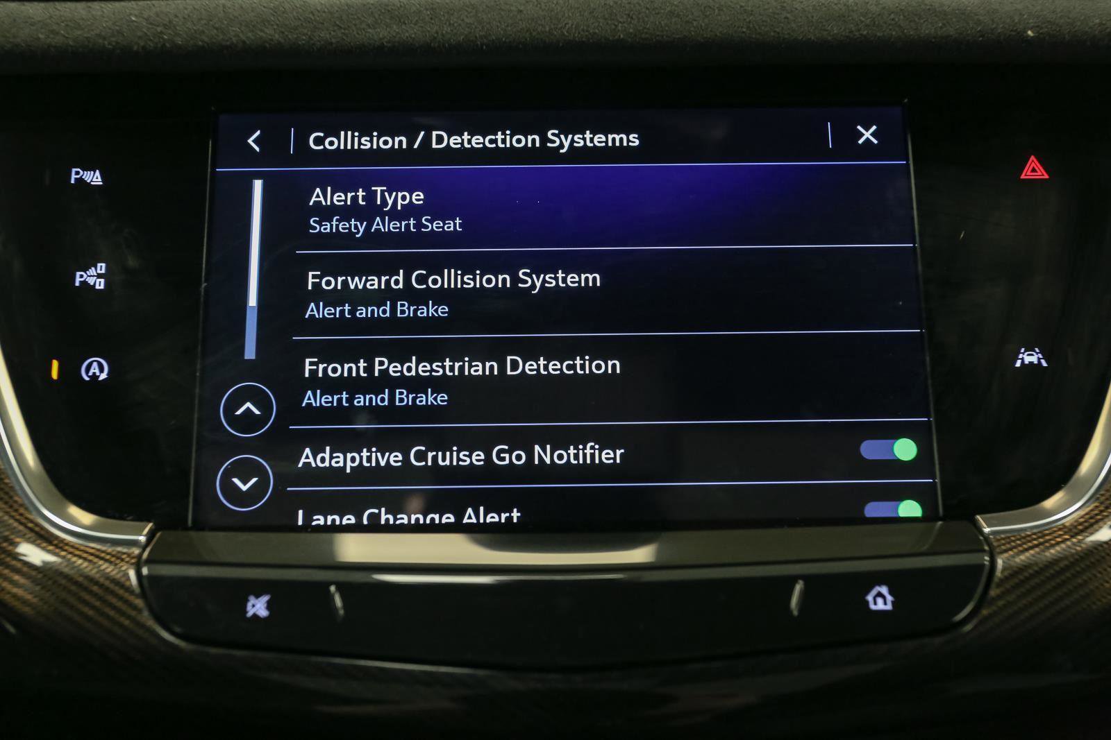 Used 2024 Cadillac XT6 Premium Luxury w/ Platinum Package image 36