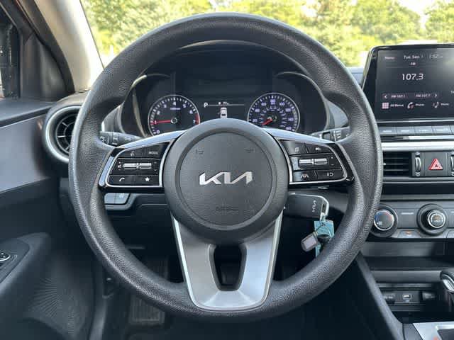 Used 2023 Kia Forte LXS w/ LXS Technology Package FWD image 7