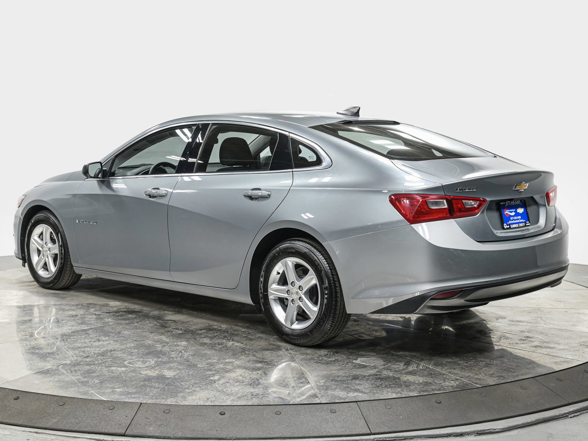 Used 2023 Chevrolet Malibu LS FWD image 4