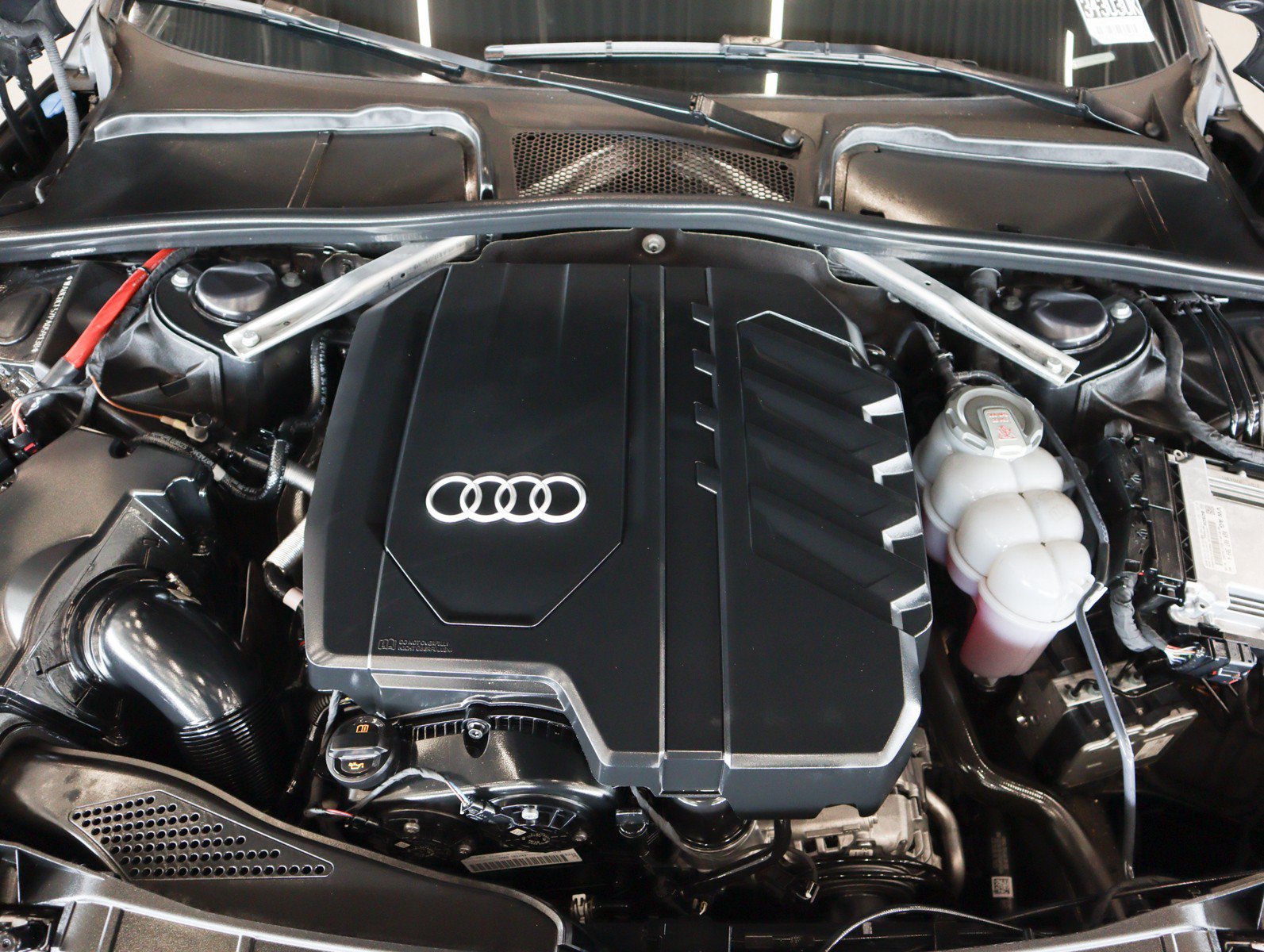 Used 2023 Audi A5 2.0T Premium Plus w/ Premium Plus AWD/4WD image 3