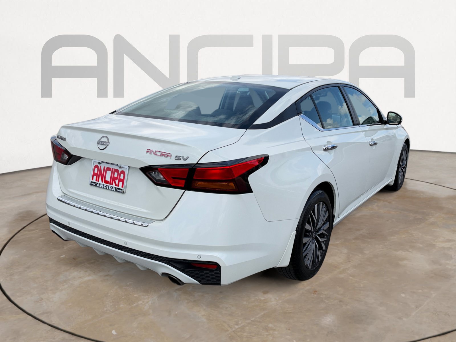 Used 2023 Nissan Altima 2.5 SV w/ SV Premium Package FWD image 12