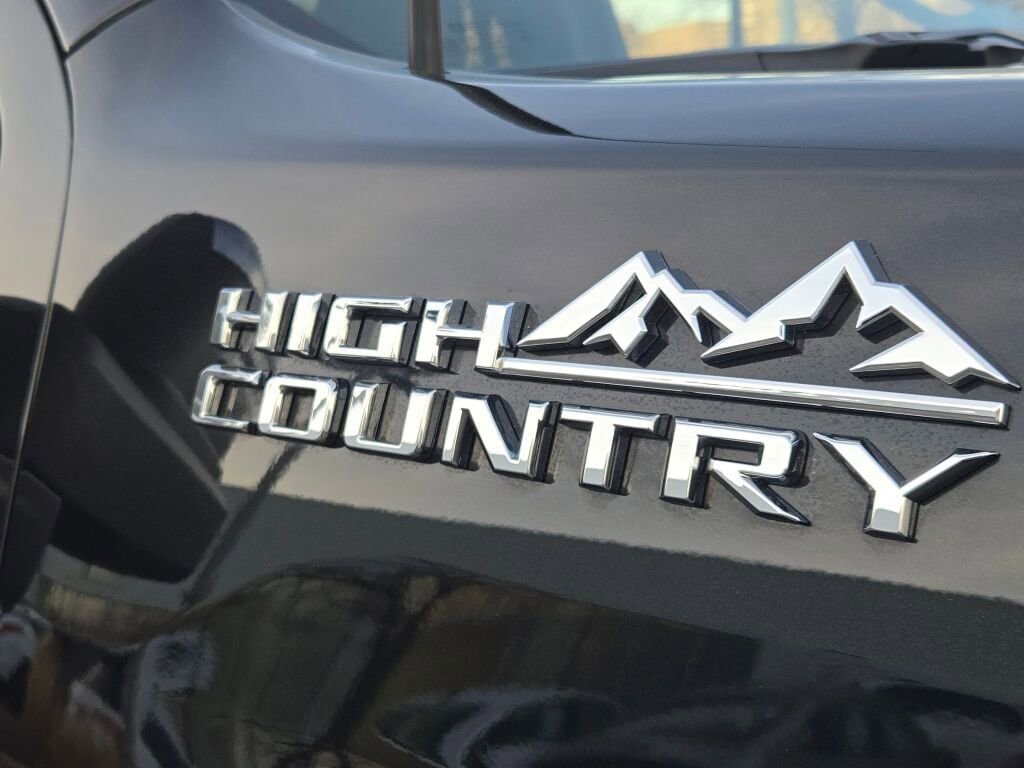 Used 2021 Chevrolet Silverado 2500 High Country AWD/4WD image 6